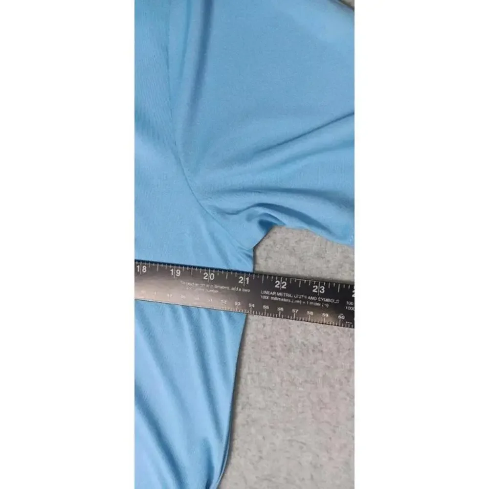 NWT Cutter & Buck Polo Shirt Mens Size Medium Light Blue Collar Buttons 